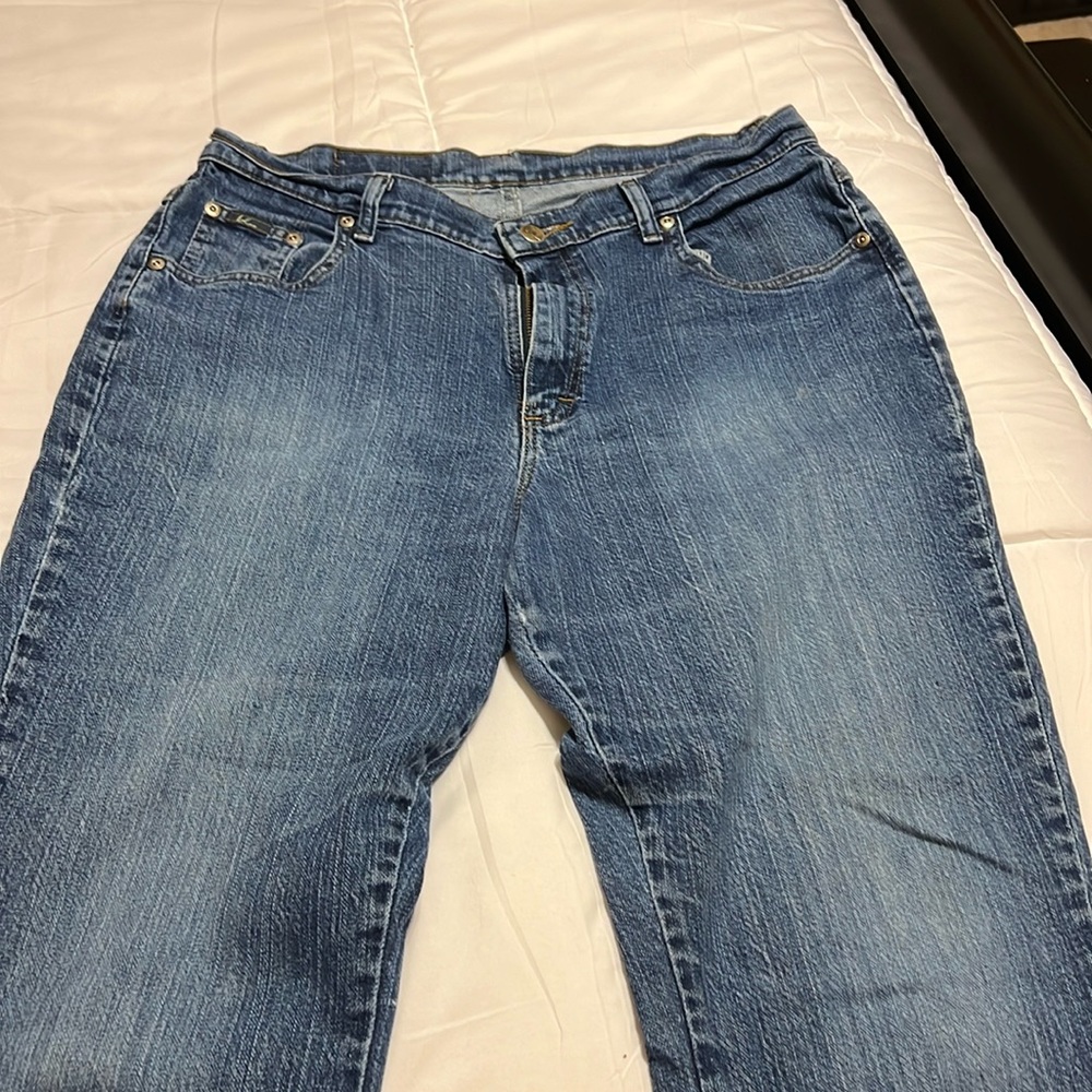 Blu size 12